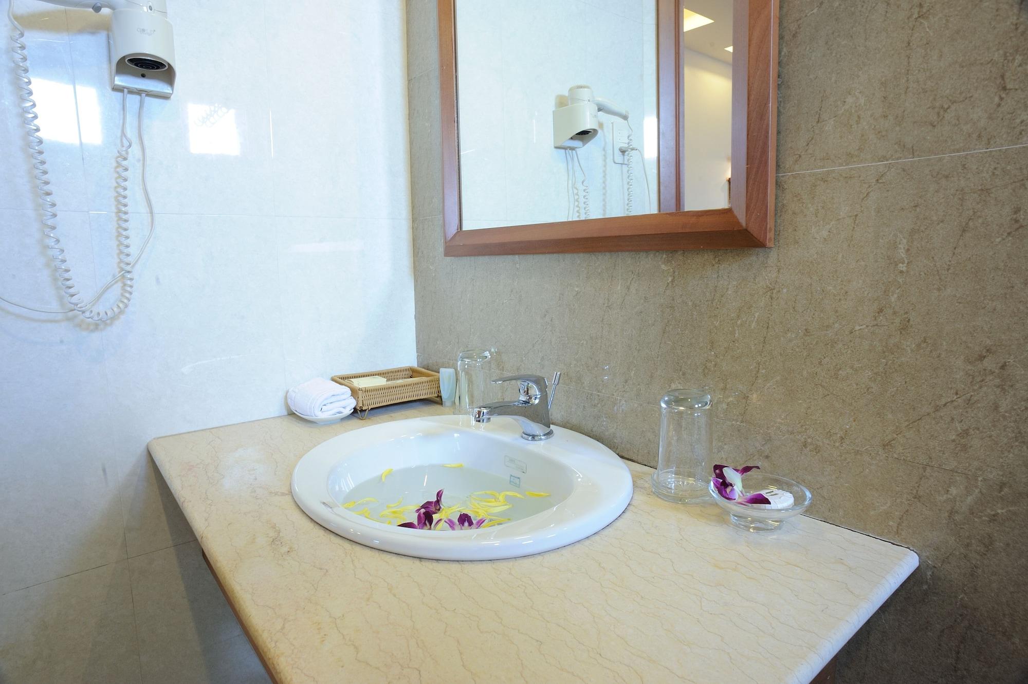 Hoang Yen 2 Hotel Thu Dau Mot Экстерьер фото